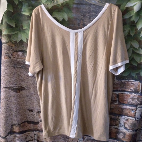 Tan Short Sleeve Sweater - Picture 1 of 4